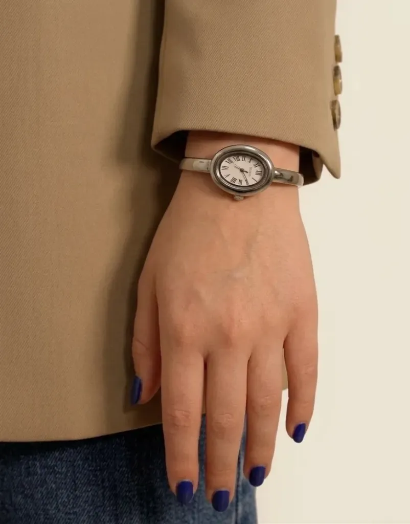 Reloj Koko Rigido (Dorado)
